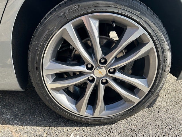 2024 Chevrolet Malibu 2LT