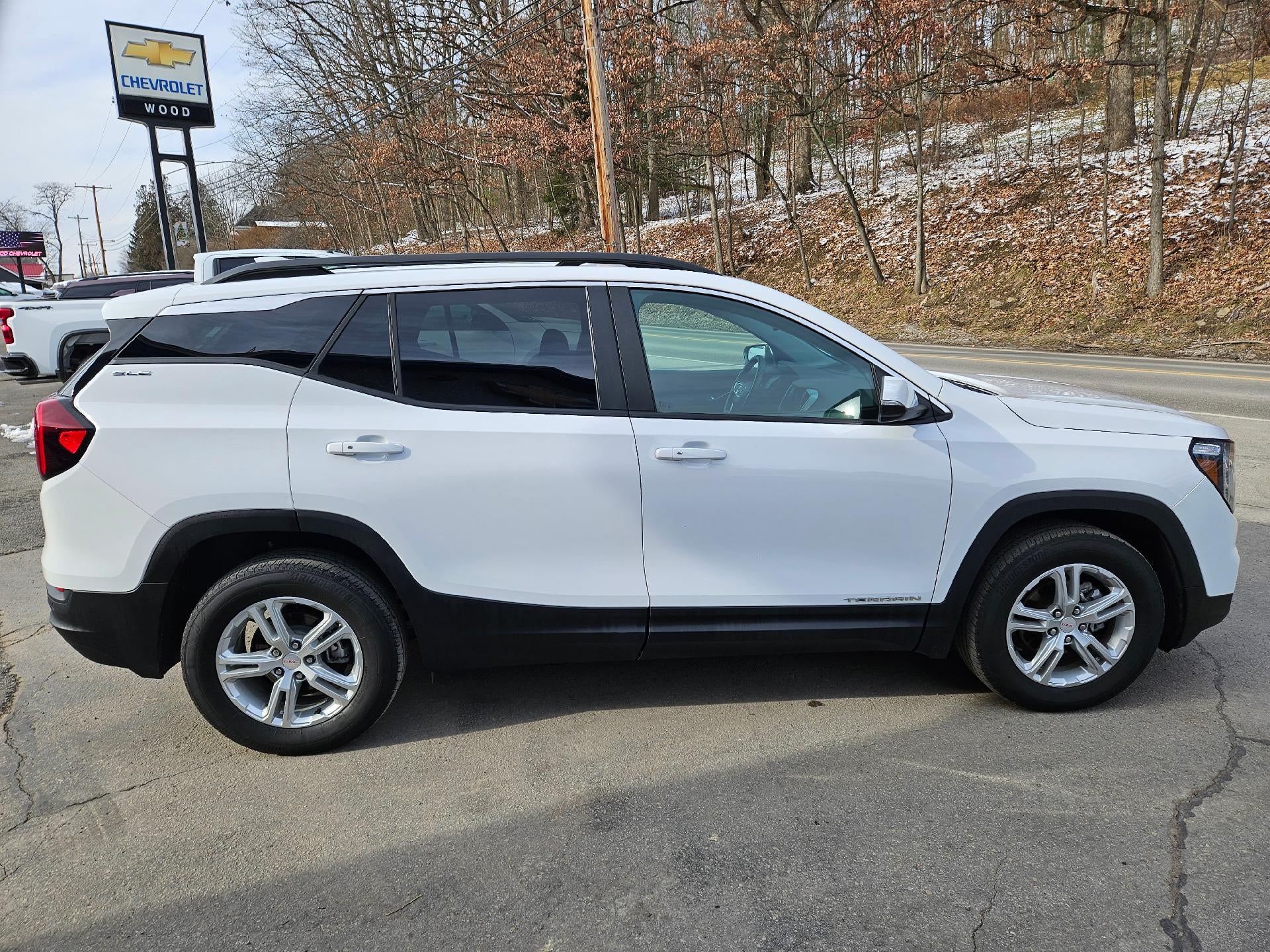 2023 GMC Terrain SLE